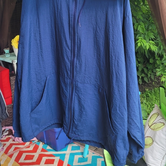 Navy Windbreaker - Picture 5 of 6